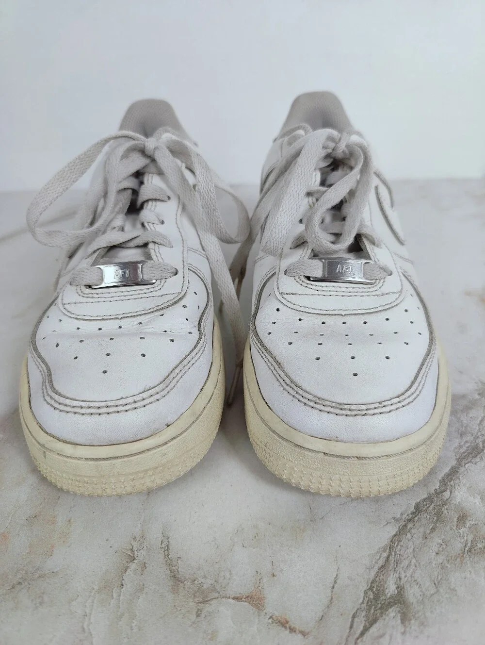 Nike Kids' Air Force 1 White Leather Low Sneakers Tennis Shoes, Sz 6Y